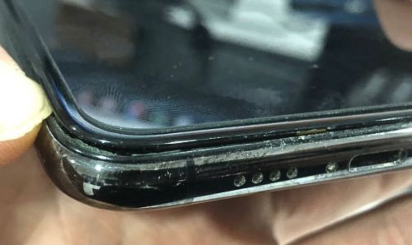 Pin phồng sẽ là nguyên nhân gây ra tình trạng này